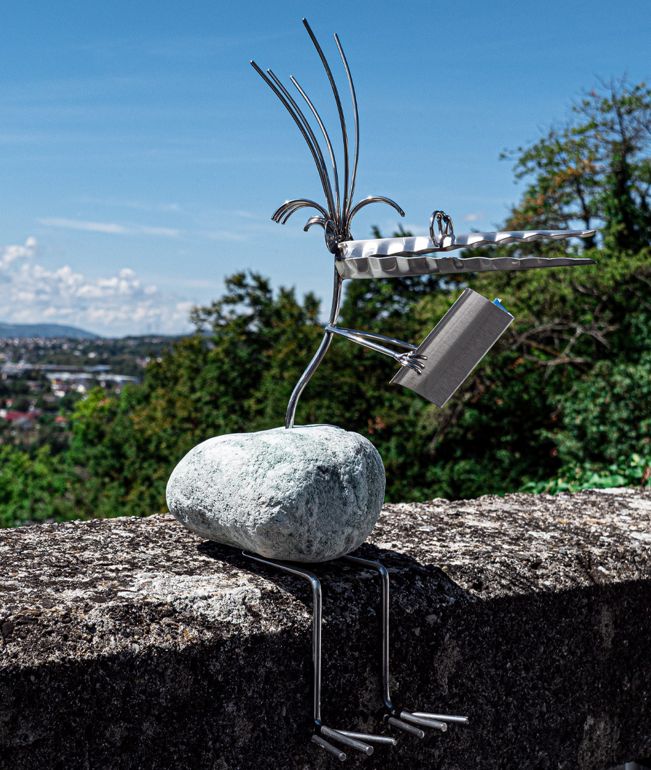 Steinvogel aus Edelstahl Lesend mit Buch Zeitung Wetterfest rostfreie Garten und Balkon Dekoration,Muttertags Oster Geschenk